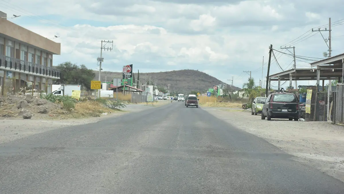 CARRETERA CUCHICUATO- EL SOL DE IRAPAUTO